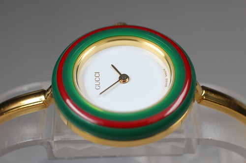 Reloj de cuarzo vintage casi nuevo GUCCI Change Bisel 11/12.2 para mujer 26 m... - Imagen 15 de 17