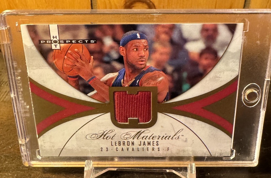 2007-08 Fleer Hot Prospects - Hot Materials LeBron James #HM-LJ (MEM)