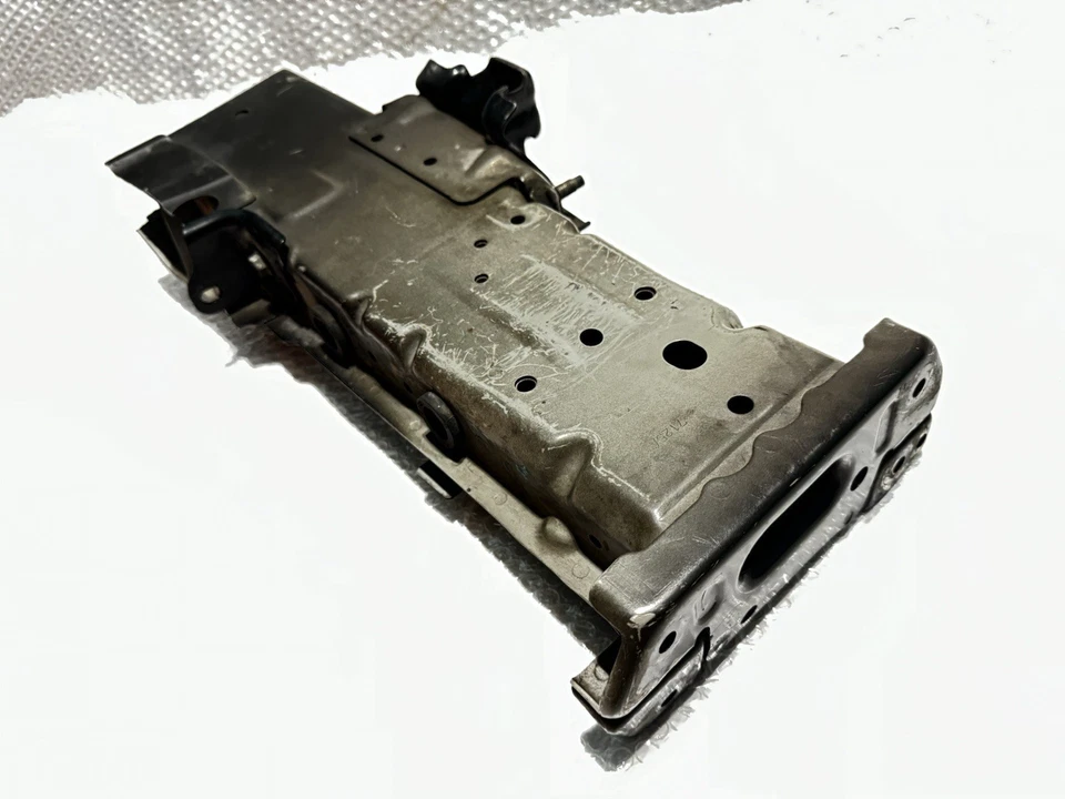 2004-2008 Nissan 350Z Convertible Front Right Pass Side Frame Rail Section OEM - Image 3 of 4