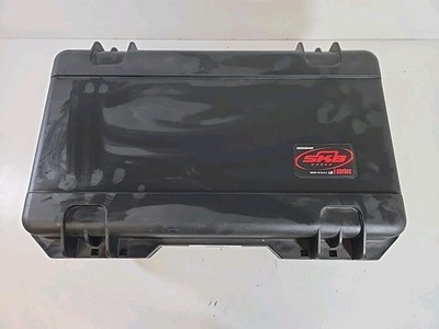 SKB 3i-2011-MC12 iSeries 12 Microphone Hard Case w/ Extra Room For Gear/Cables