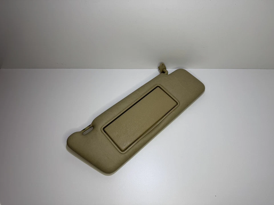 Mercedes Benz W124 C124 E320 300D Beige sunvisor with illuminated mirror OEM - Image 3 of 4