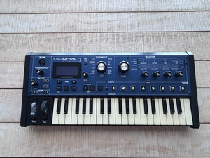 Novation Mininova（ケース無し） Novation(ノベーション) MiniNova | Rock oN Line eStore