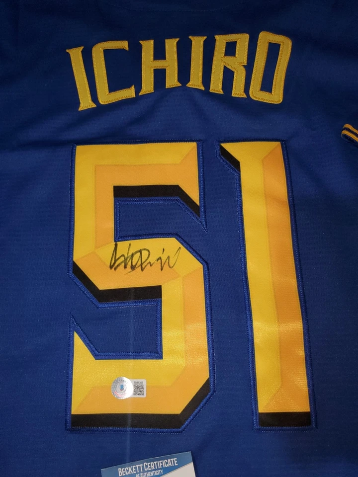 Ichiro Suzuki Signed Nike Seattle Mariners Jersey Auto Beckett XL - Image 2 of 4