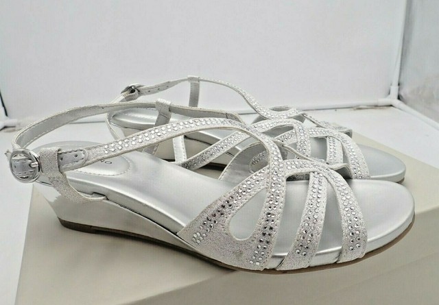 bandolino silver wedge sandals