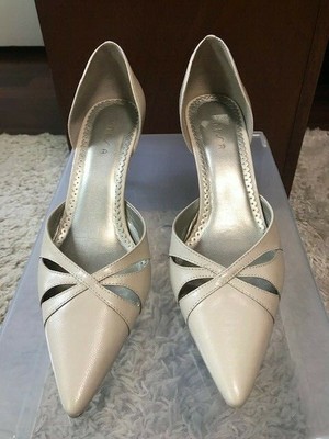 cream kitten heel shoes