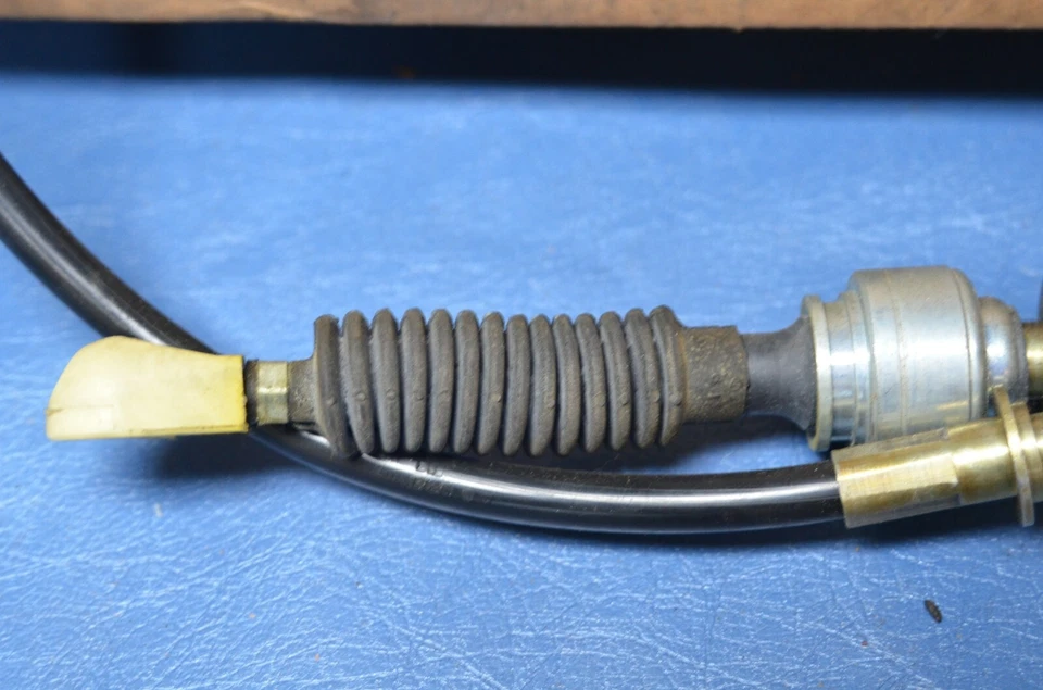 Nuevo de Lote Antiguo Mopar 1984-87 Cable de Cambio de Transmisión Manual Dodge 600 Charger Daytona Lancer Ram Foto 3 de 4