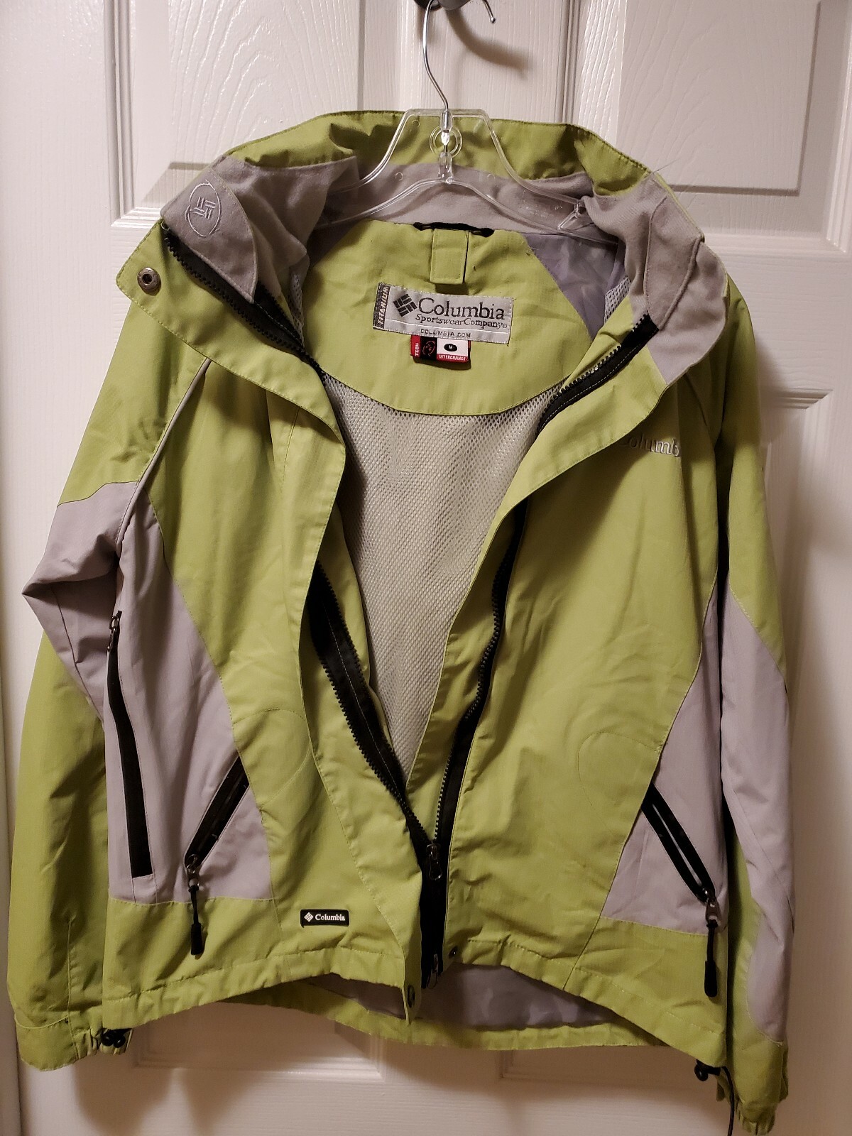 COLUMBIA TITANIUM Womens Med Green Omni Tech Hooded Jacket Inner shell