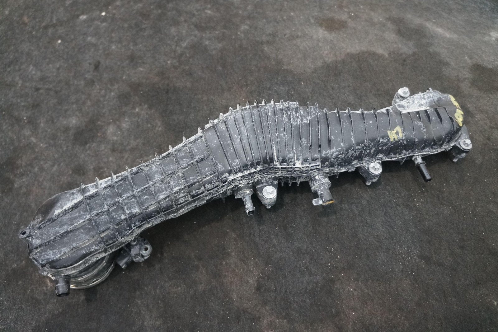 Left Engine Air Intake Manifold V8 1770900337 OEM Aston Martin DB11 2020