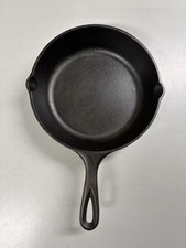 VTG Vintage Lodge Cast Iron Skillet 8โ 5SK Frying Pan Double Spout Made in USA