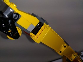 LEGO City lot 7249 XXL Mobile Crane w/some damaged pieces & 7900 Heavy Loader