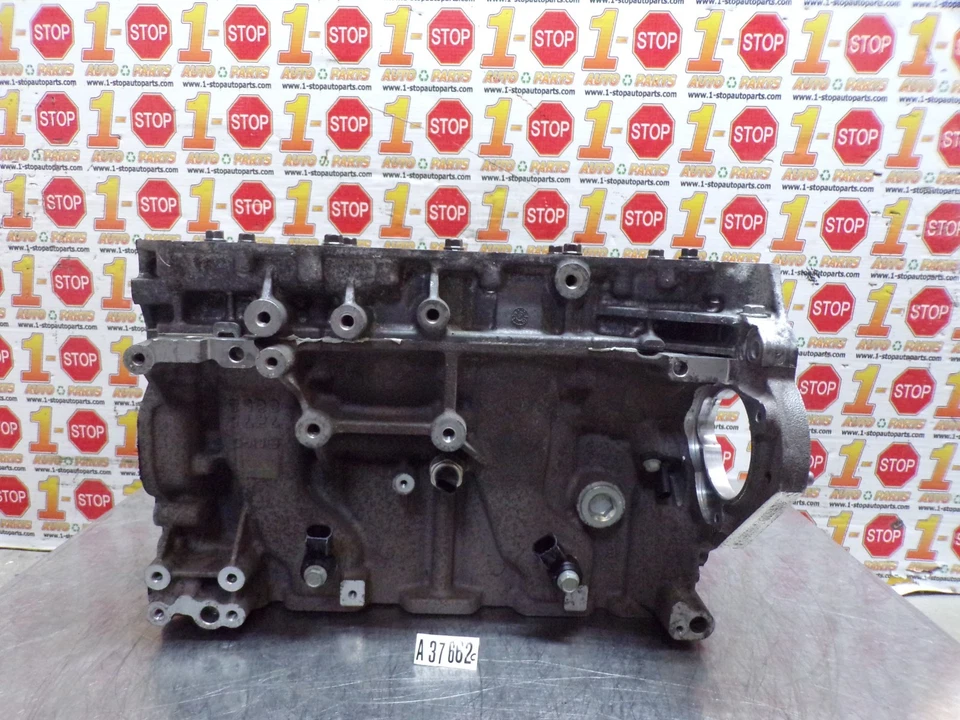2018-2020 CHEVROLET EQUINOX 2.0L ENGINE CYLINDER BLOCK ASSEMBLY 12673086 OEM - Image 2 of 4