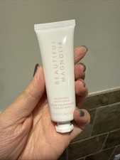 Est e Lauder Beautiful Magnolia Moisturizing  Nourishing Hand Cream 1.0 oz NIB