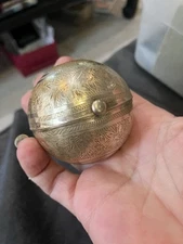 Pygmalion Globe Sphere Ball Powder Compact 1940’s/1950’s Empty Brass