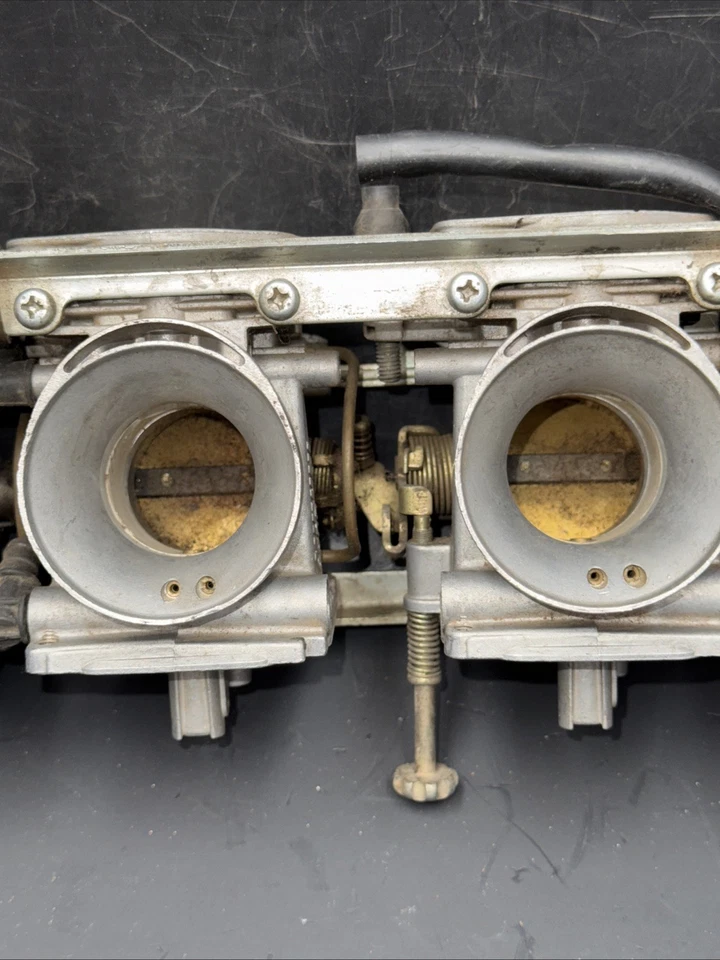 Carburador carbohidratos Suzuki 1986-87 GSXR1100 GSXR 1100 GSX-R CV 36 mm Mikuni Foto 3 de 4