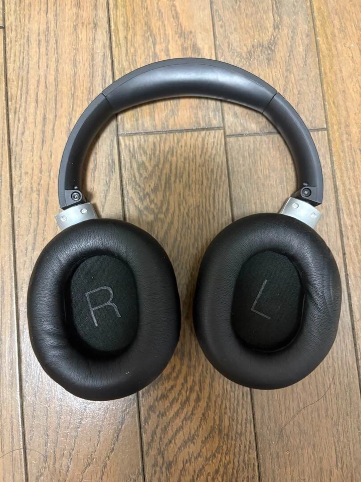 Custodia per cuffie con cancellazione del rumore wireless Shure Aonic40, cavo... - Immagine 2 di 3