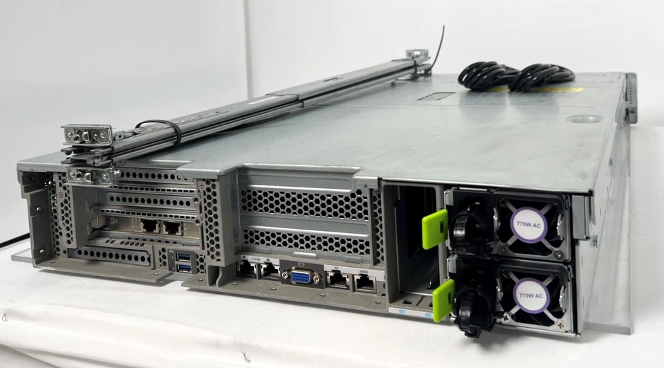 Cisco UCS-C240 M5L 2x 6230 512GB 2x 770W 12LFF + 2SFF Rack Server - Image 4 of 4