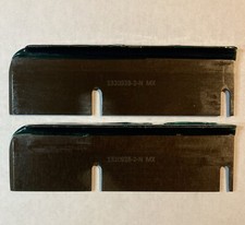 TE Connectivity Plate Strip Guide 1320928-2 Qty 2 New