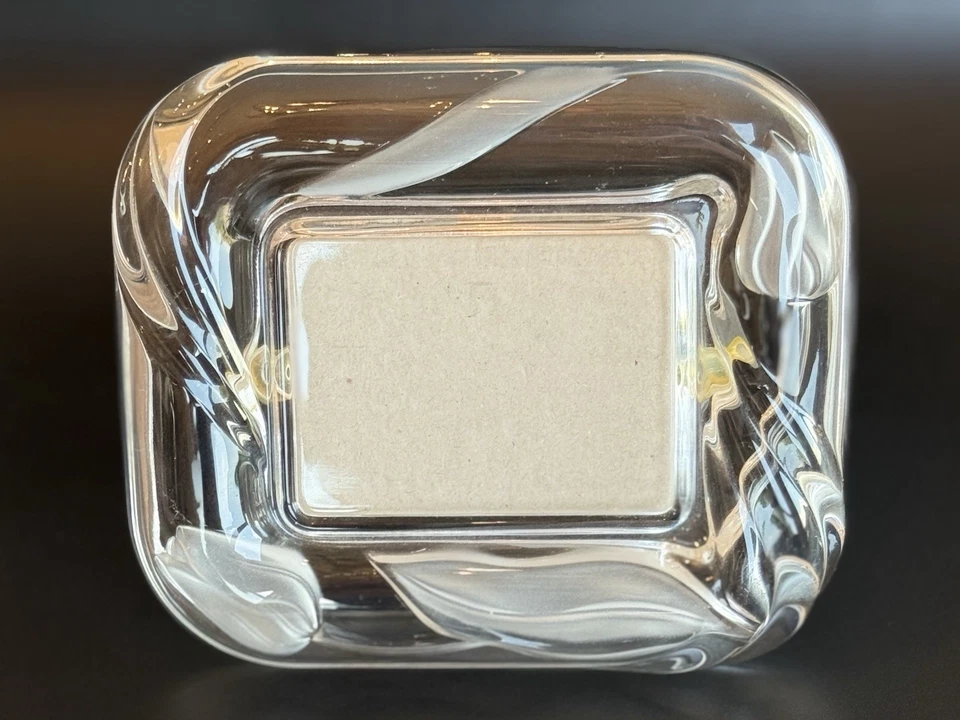 Vintage 1980’s Mikasa  Tulip Picture Frame Etched  Glass Whimsical - Image 4 of 4