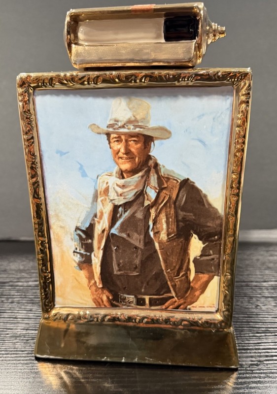 Vintage 1979 John Wayne 23K Gold Whiskey Decanter 750ml Kentucky Bourbon Bottle