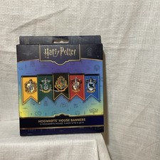 NIB! Harry Potter Hogwarts House Banners 5 Pa...