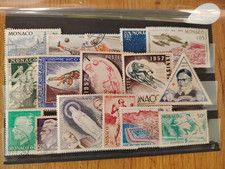 17  timbres Monaco   lot 468