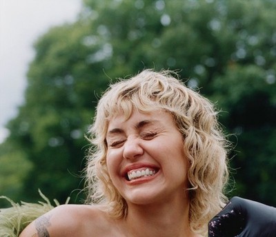 MILEY CYRUS USA POP STAR HOT & SEXY RARE GLOSSY 13x18 FOTO PRINT SAMMLER