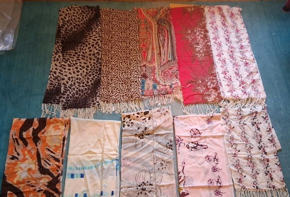 47 Stk Neue schöne Pashmina Schals Halstücher Wolle Weihnachtsmarkt Top