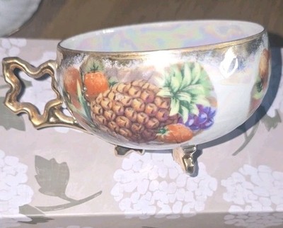 VTG Royal Sealy Japan Pineapple Gold Leaf Accents Footed Teacup