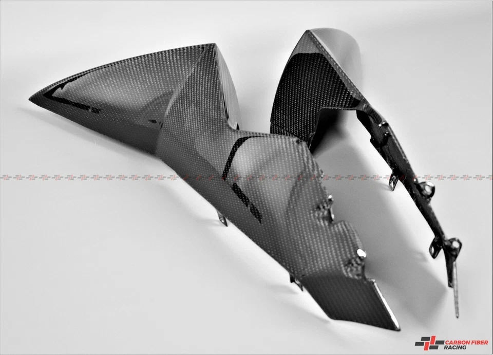 Carenados traseros KTM RC8 2008-2015 - 100 % fibra de carbono Foto 4 de 4