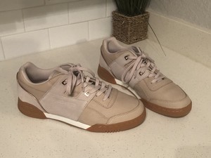 reebok rose gold sneakers