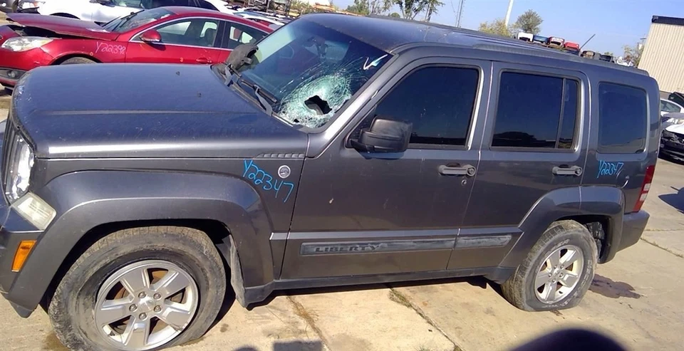 08 09 10 11 2012 Jeep Liberty Driver Left LH Tail Light Lamp - Image 4 of 4