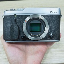 Fujifilm X-E2 Compact System Digital Camera Kit 16MP - Body Only Silver 