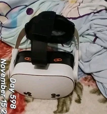 Meta Quest 3S Virtual Reality Headset 128GB Standalone All-in-One Mixed Reality