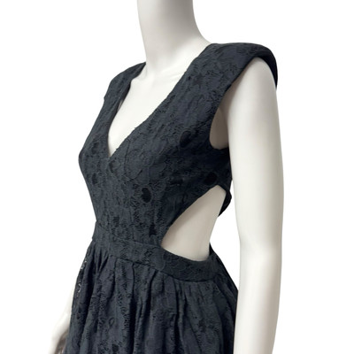 Akira Chicago women's black lace dress open waist V neck size M | eBay Akira Chicago women's black lace dress open waist V neck size M | eBay
