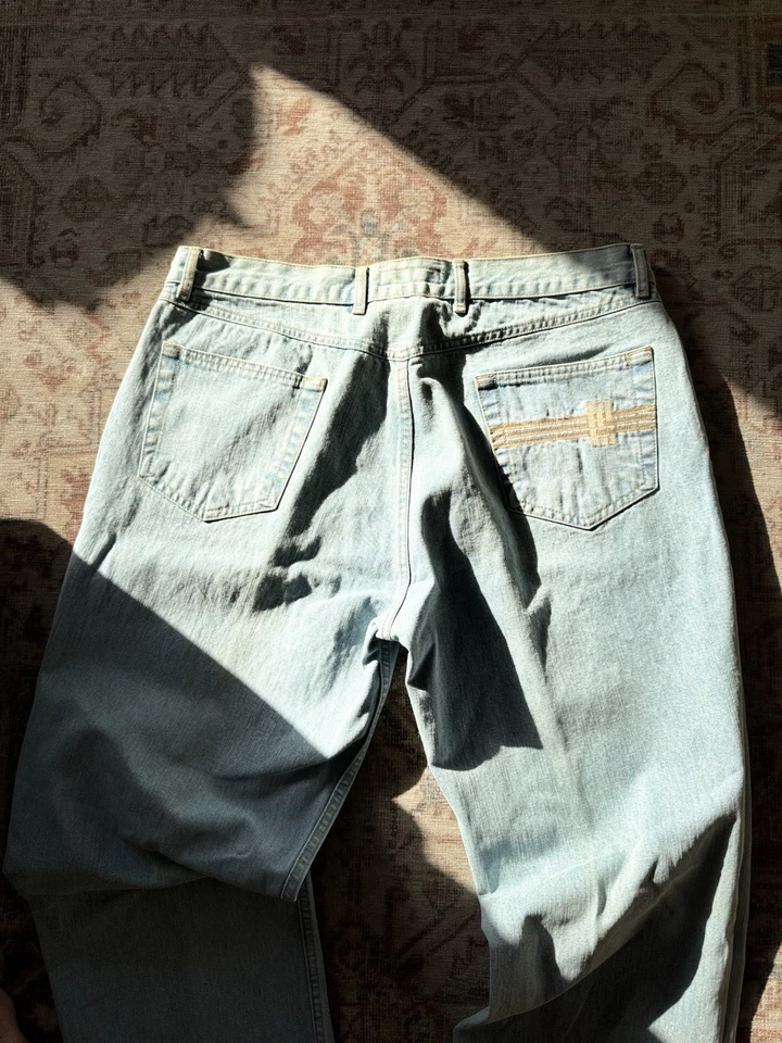 Burberry Mens Regular Fit Jeans 36 Vintage Denim Blue Straight Leg Button-Fly - Image 4 of 4