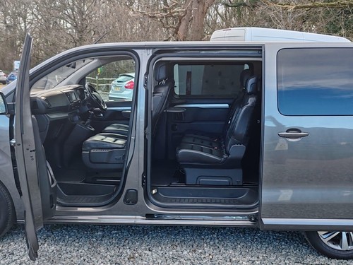 PEUGEOT TRAVELLER 2.0 BlueHDi 150 Allure Long 8 Seater - Picture 6 of 24