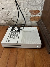 Microsoft Xbox One S console. 721gb. Comes wi...