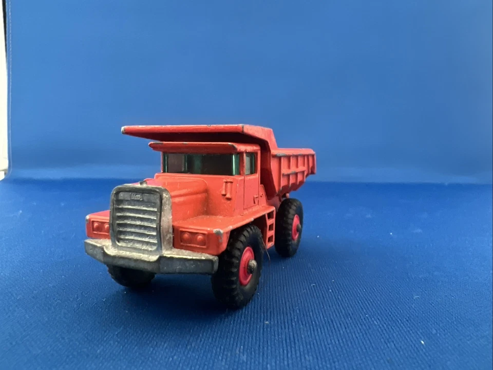 Camión de volteo vintage Matchbox Lesney #28 Mack Foto 4 de 4