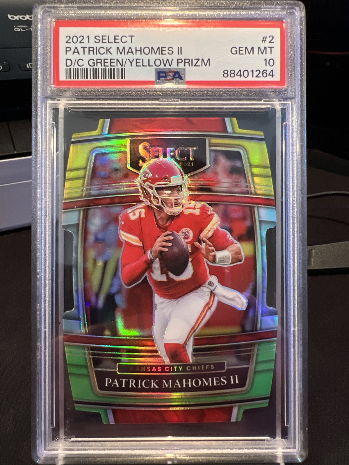 2021 Panini Select Patrick Mahomes II Green Yellow Die-Cut #2 Chiefs PSA 10