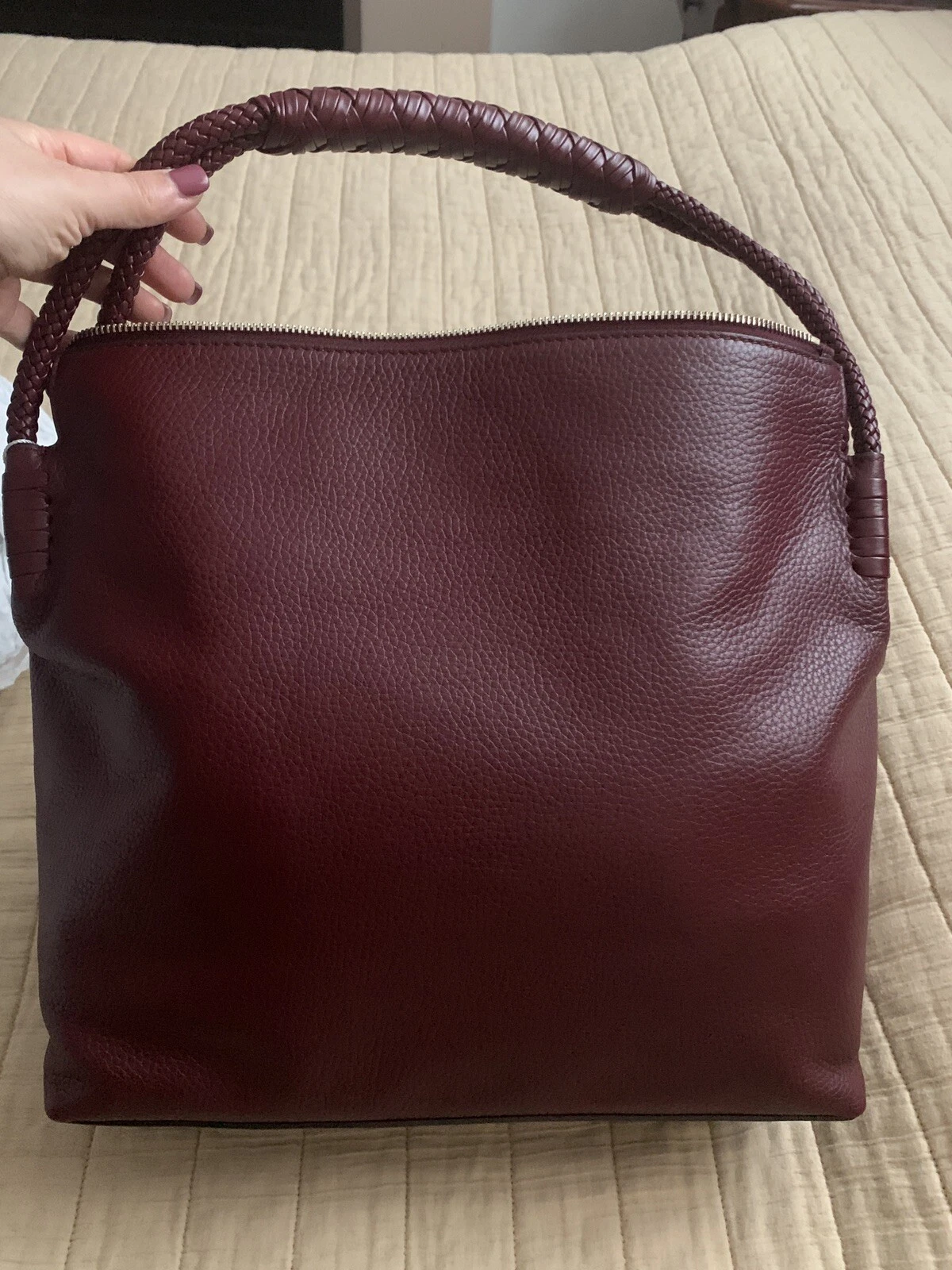 Borsa hobo Tory Burch in pelle bordeaux. Splendido. Nuovissimo!