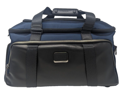 交渉可【大幅値下】トゥミ TUMI mcmillin gym bag ジムバッグ New Tumi McCoy Gym Bag * Ballistic Nylon * Navy & Black