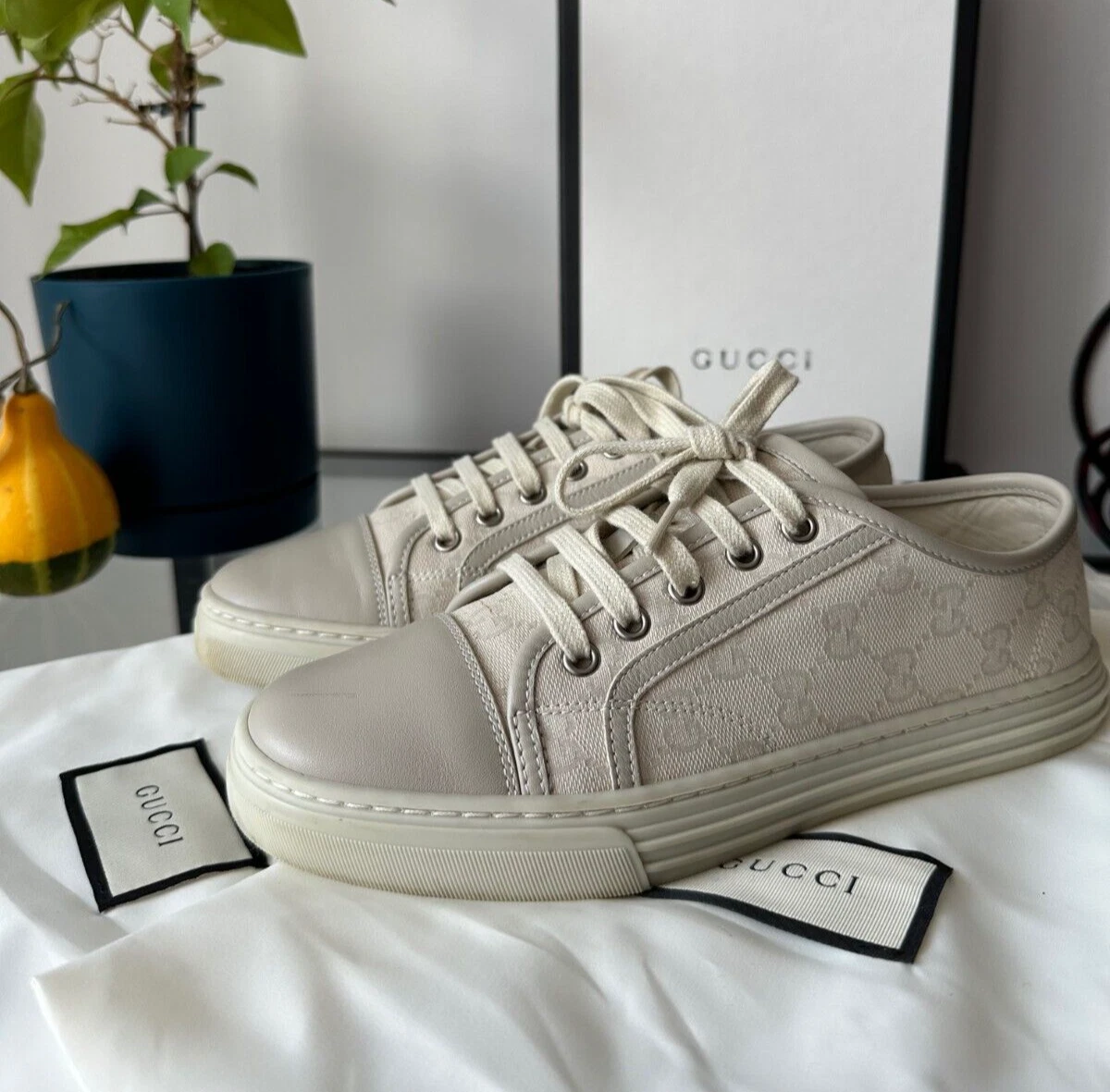 Baskets en toile en cuir Gucci Wmns GG basses « coton lavé   blanc » monogramme