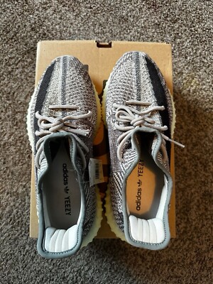 Yeezy Boost 350 V2 Low Zyon
