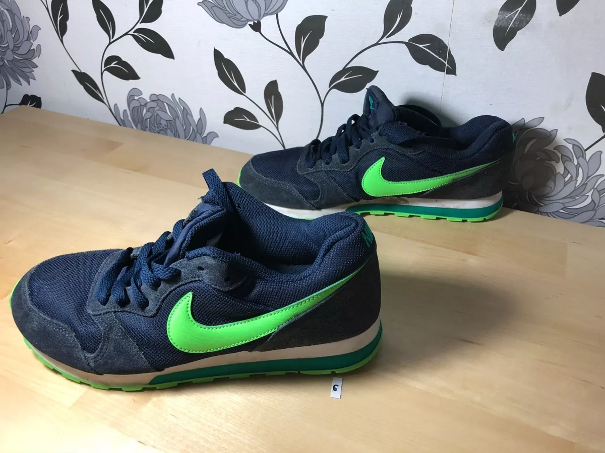 Nike MD Runner 2 UK 5 807316-403 | eBay