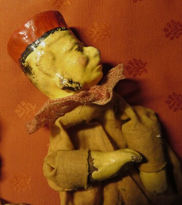 Guignol et Rio le majestueux perroquet : Theatre marionnettes a Villars