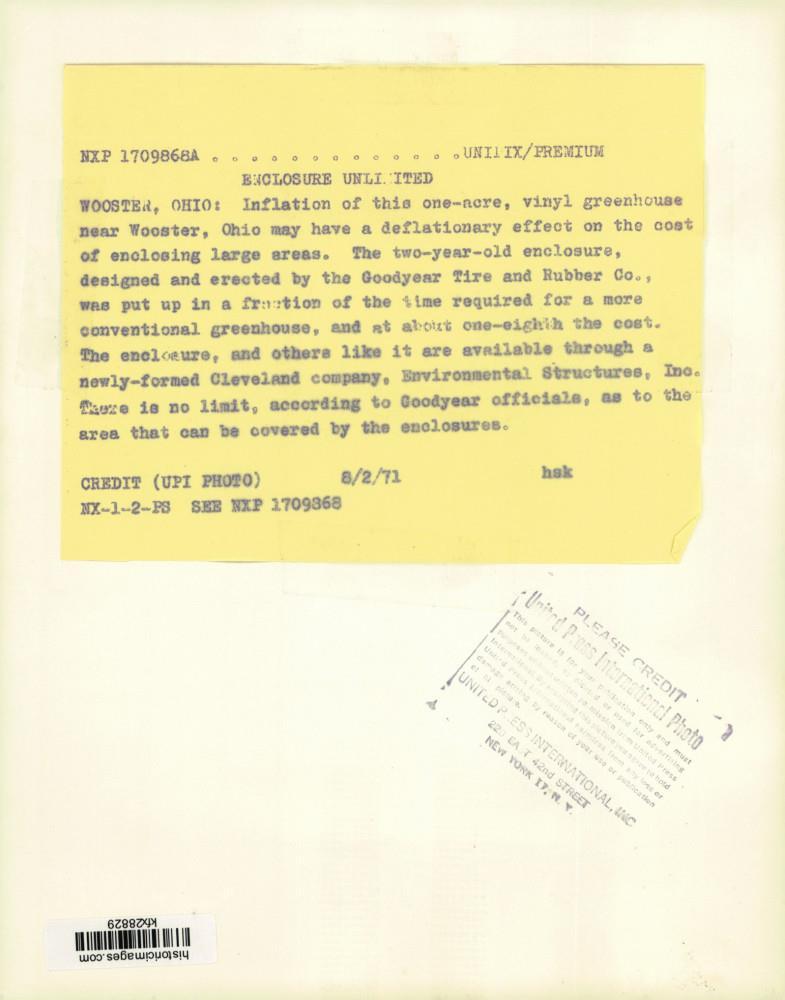 1971 Press Photo OneAcre, Vinyl Greenhouse Near Wooster, Ohio by