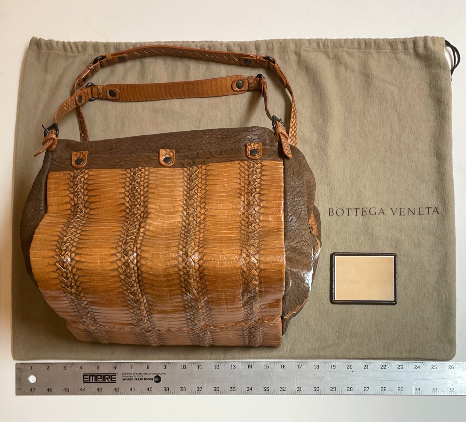 AUTHENTIC BOTTEGA VENETA DESIGNER BAG - image 20