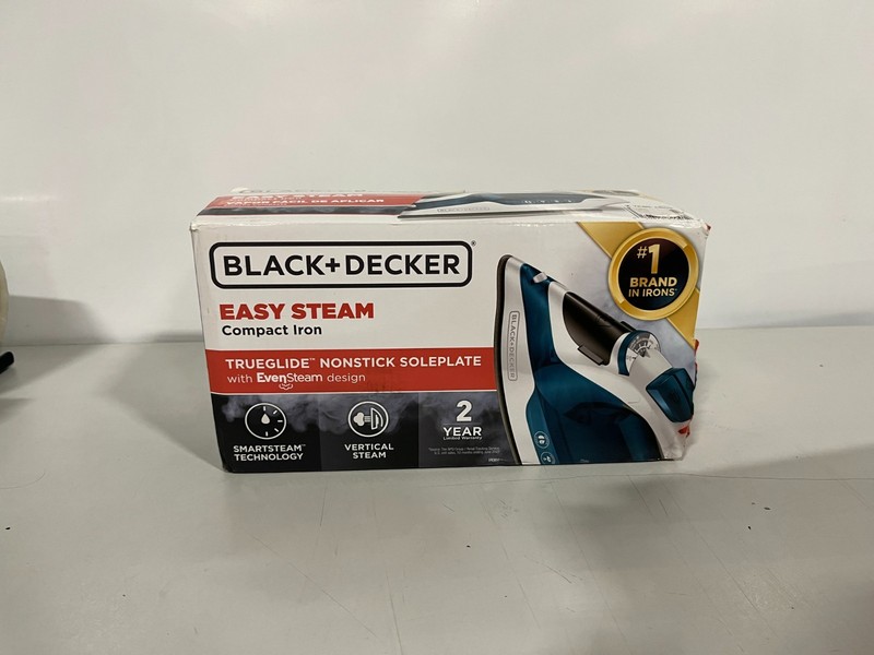 Black and Decker Compact Iron Clothes True Glide Vertical Steam Glide College