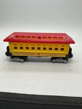 C&C Railways CC303 - HO Scale - Red & Yellow Train Car