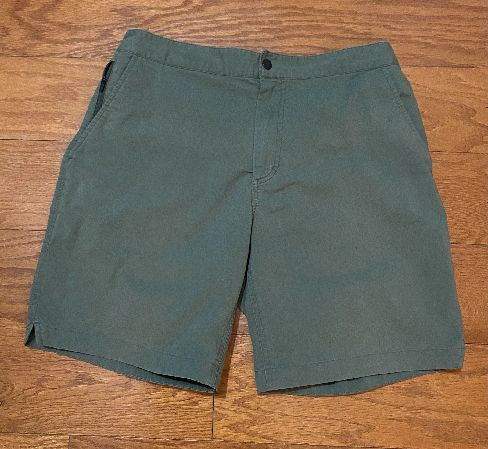 Toad&Co Mens Chino Shorts Green Organic Cotton Stretch Size 32 Stretchy Olive